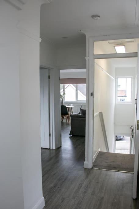 Stylish Retreat In Leigh-On-Sea Apartment Southend-on-Sea Bagian luar foto