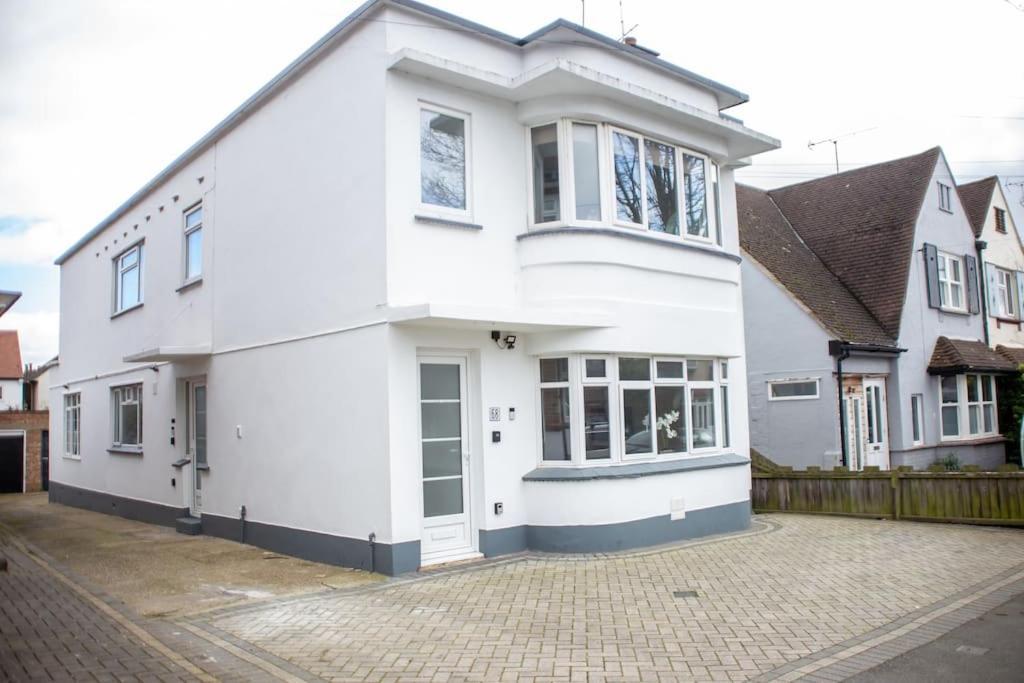 Stylish Retreat In Leigh-On-Sea Apartment Southend-on-Sea Bagian luar foto
